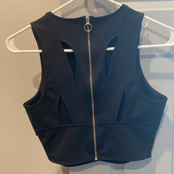 Express crop top size small - Picture 3 of 5